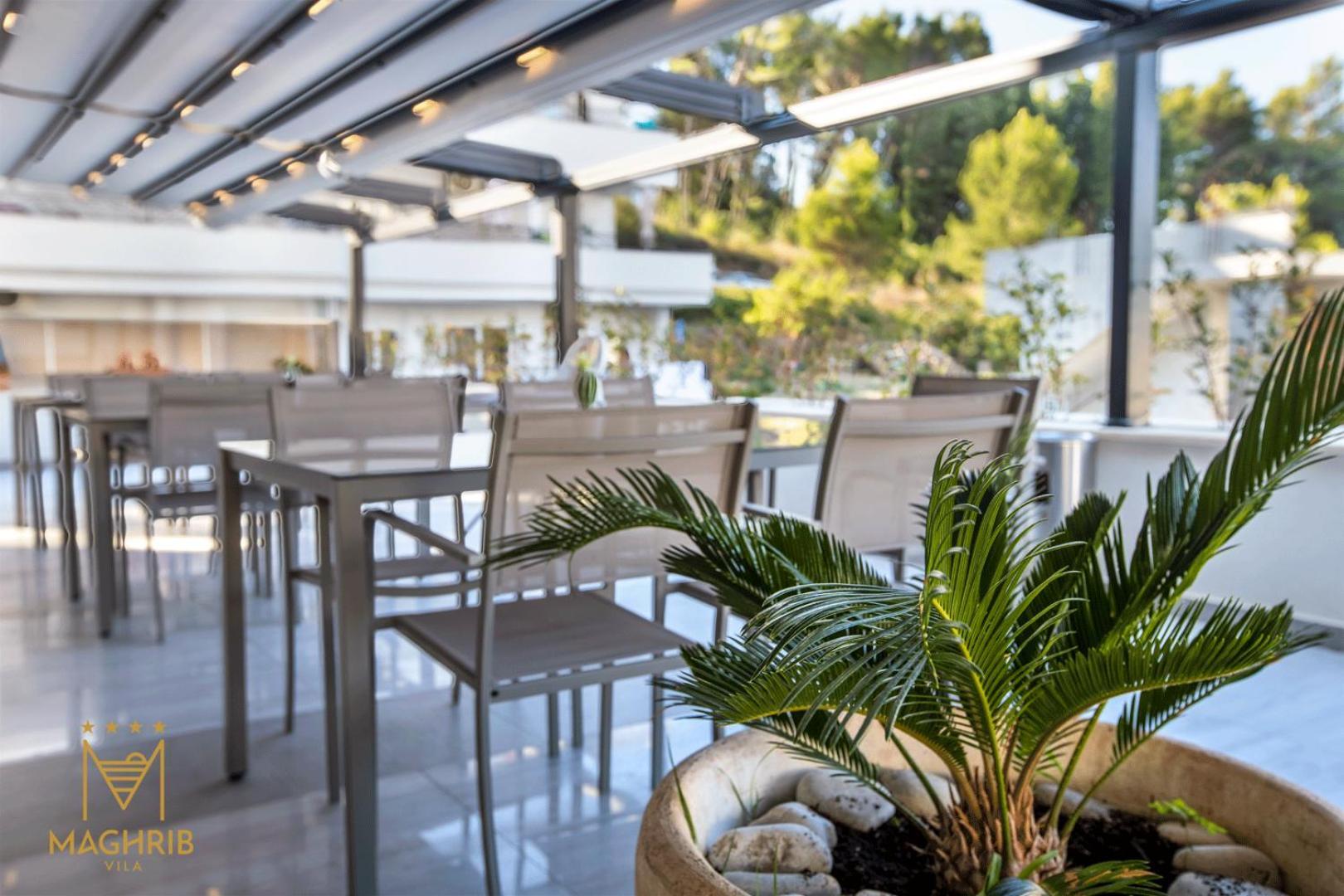 Maghrib Hotel Улцинь Экстерьер фото