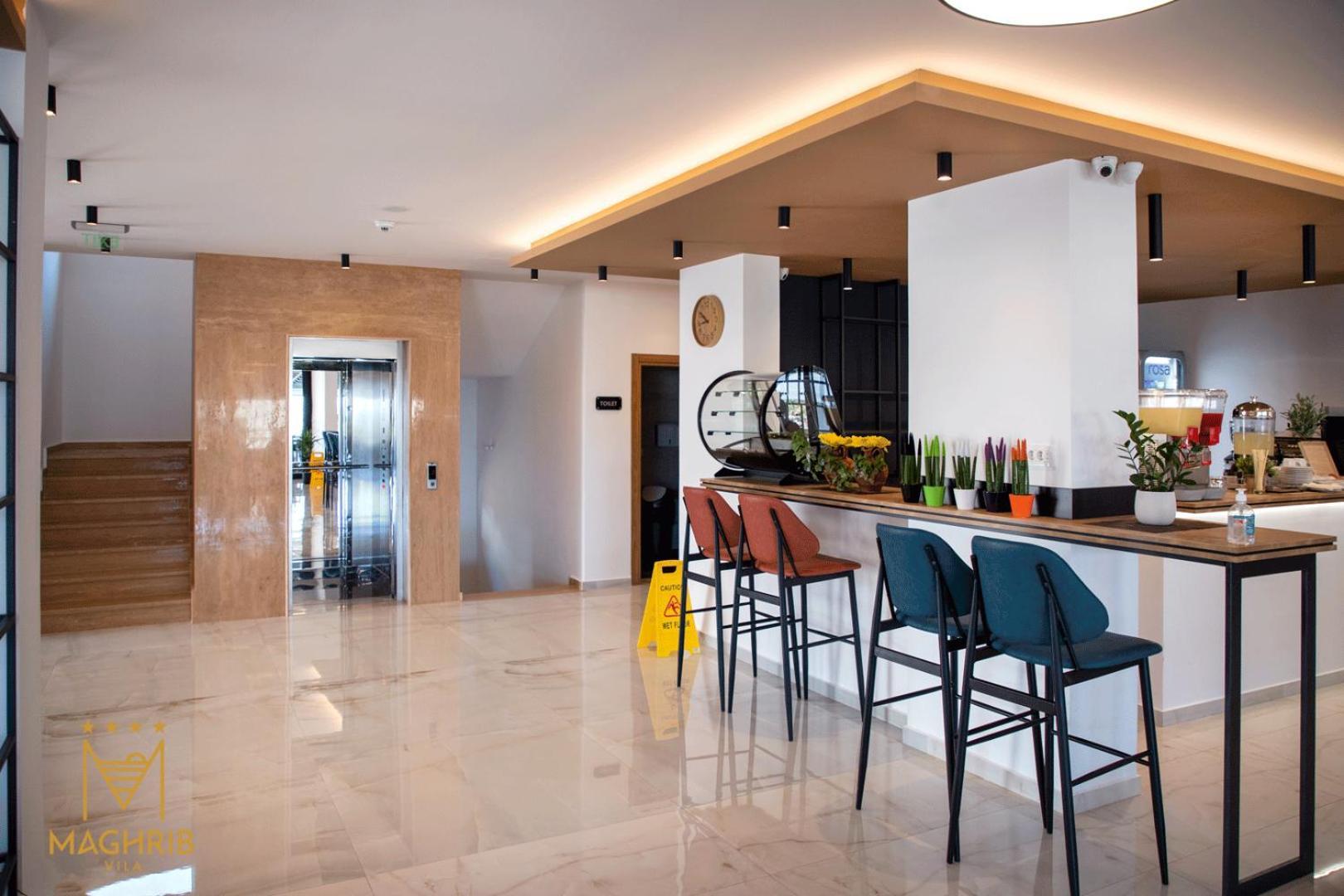 Maghrib Hotel Улцинь Экстерьер фото