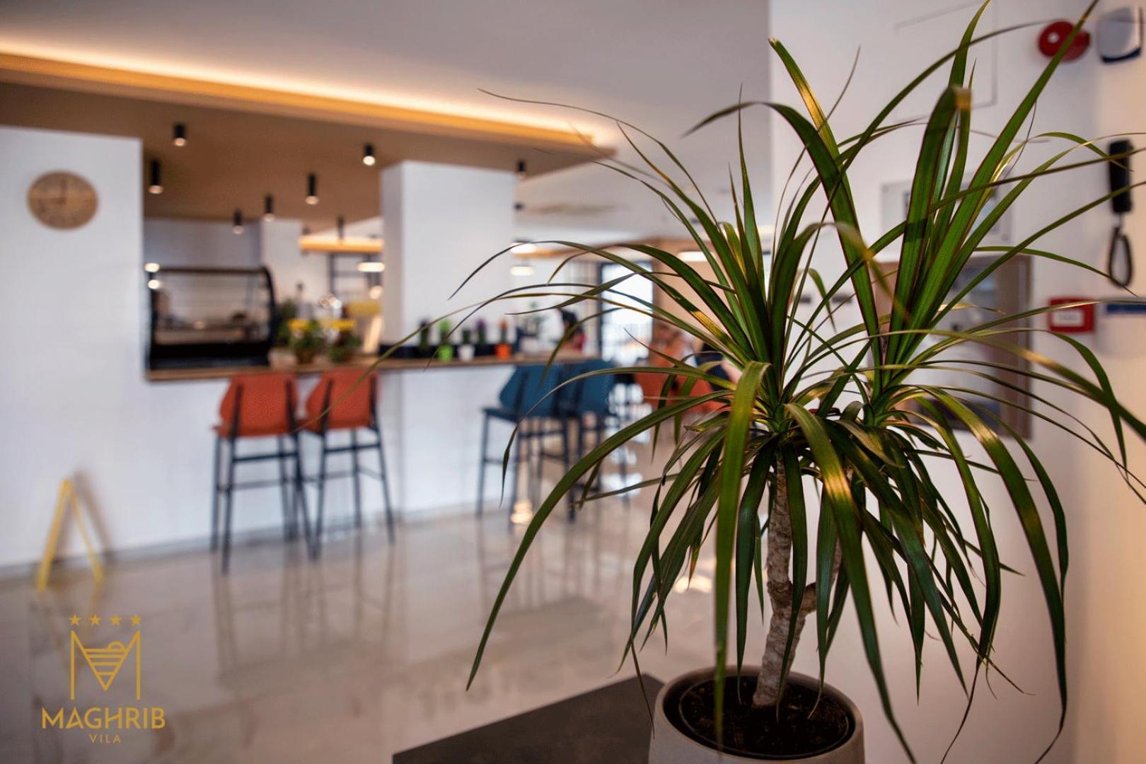 Maghrib Hotel Улцинь Экстерьер фото