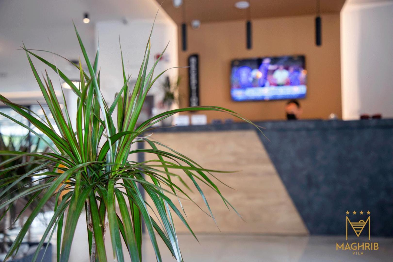 Maghrib Hotel Улцинь Экстерьер фото