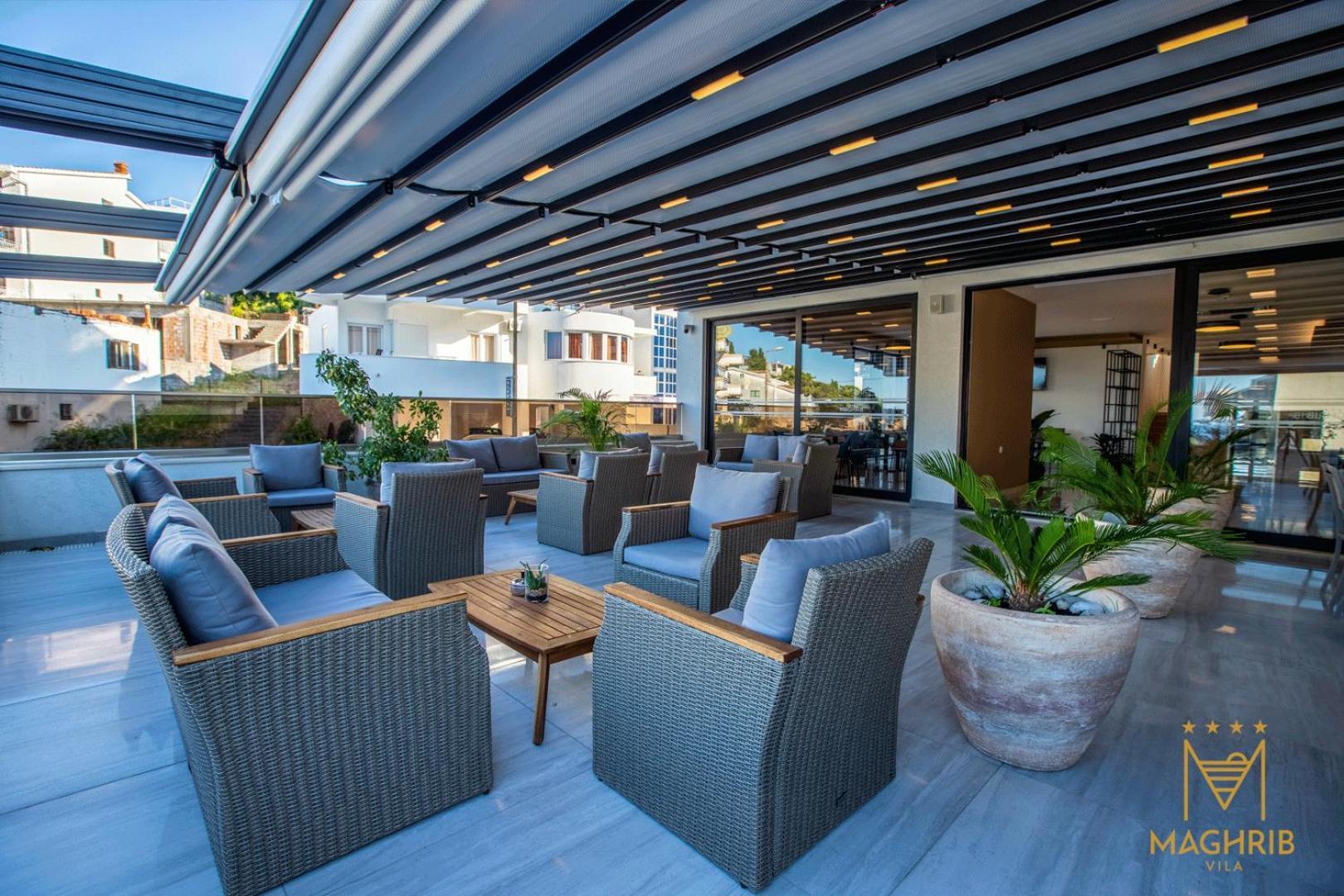 Maghrib Hotel Улцинь Экстерьер фото