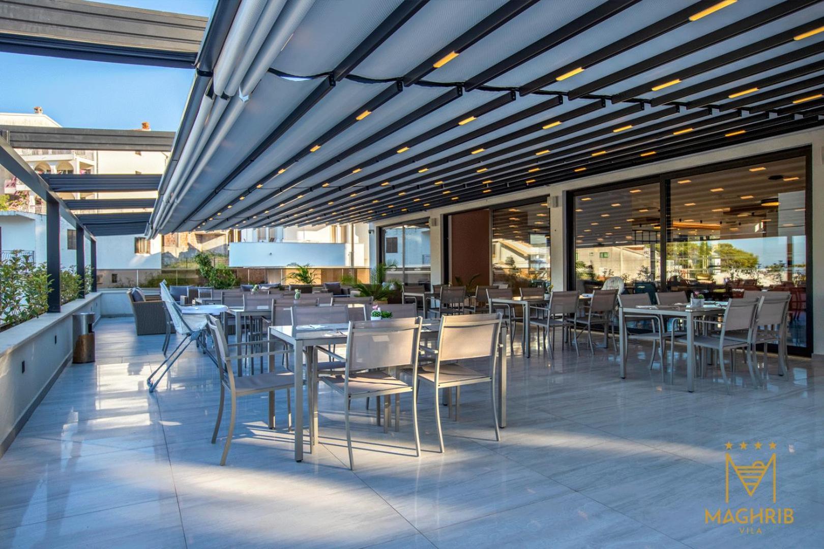 Maghrib Hotel Улцинь Экстерьер фото